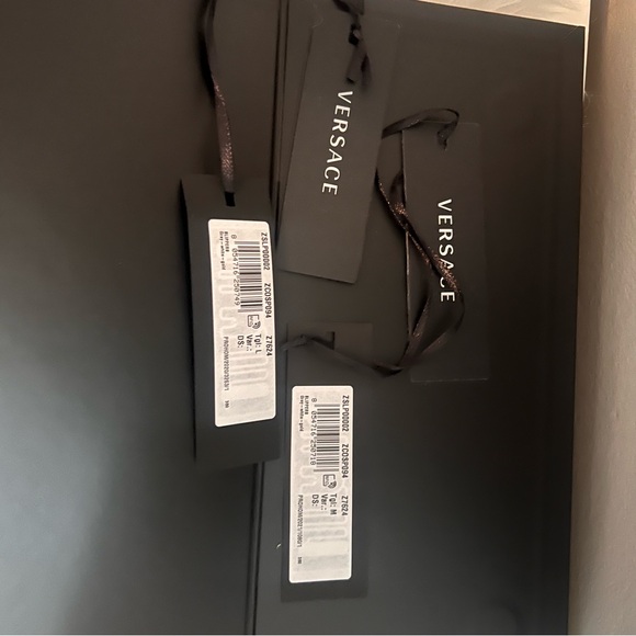 Versace home slippers - set of two NEW - Picture 2 of 7